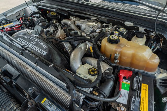 2008 Ford F-350 Super Duty XLT CREW CAB / LOW MILES / CLEAN CARFAX / DIESEL | Austin, TX | Rocky Mountain Truck Stop Austin 2008 Ford F-350 Super Duty XLT CREW CAB / LOW MILES / CLEAN CARFAX / DIESEL | Austin, TX | Rocky Mountain Truck Stop Austin