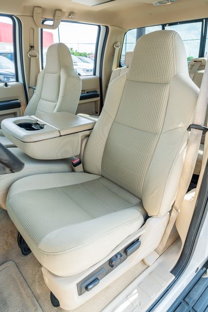 2008 Ford F-350 Super Duty XLT CREW CAB / LOW MILES / CLEAN CARFAX / DIESEL | Austin, TX | Rocky Mountain Truck Stop Austin