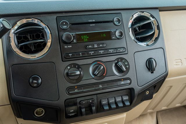 2008 Ford F-350 Super Duty XLT CREW CAB / LOW MILES / CLEAN CARFAX / DIESEL | Austin, TX | Rocky Mountain Truck Stop Austin