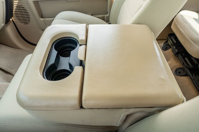 2008 Ford F-350 Super Duty XLT CREW CAB / LOW MILES / CLEAN CARFAX / DIESEL | Austin, TX | Rocky Mountain Truck Stop Austin