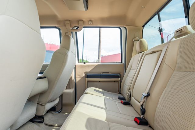 2008 Ford F-350 Super Duty XLT CREW CAB / LOW MILES / CLEAN CARFAX / DIESEL | Dallas, TX | Rocky Mountain Truck Stop Dallas 2008 Ford F-350 Super Duty XLT CREW CAB / LOW MILES / CLEAN CARFAX / DIESEL | Dallas, TX | Rocky Mountain Truck Stop Dallas