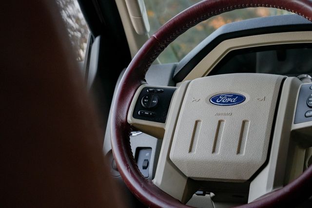 2008 Ford F-350 Super Duty Lariat KING RANCH 4X4 / LOW MILES / 1-OWNER / MINT | Austin, TX | Rocky Mountain Truck Stop Austin 2008 Ford F-350 Super Duty Lariat KING RANCH 4X4 / LOW MILES / 1-OWNER / MINT | Austin, TX | Rocky Mountain Truck Stop Austin