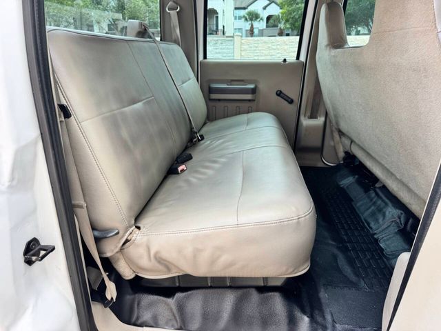 2008 Ford F-350 Super Duty XL 4dr Crew Cab LB DRW RWD | Houston, TX | Houston Auto Credit 2008 Ford F-350 Super Duty XL 4dr Crew Cab LB DRW RWD | Houston, TX | Houston Auto Credit