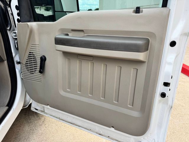 2008 Ford F-350 Super Duty XL 4dr Crew Cab LB DRW RWD | Houston, TX | Houston Auto Credit 2008 Ford F-350 Super Duty XL 4dr Crew Cab LB DRW RWD | Houston, TX | Houston Auto Credit