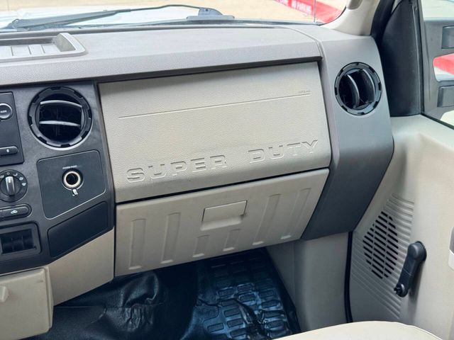 2008 Ford F-350 Super Duty XL 4dr Crew Cab LB DRW RWD | Houston, TX | Houston Auto Credit 2008 Ford F-350 Super Duty XL 4dr Crew Cab LB DRW RWD | Houston, TX | Houston Auto Credit
