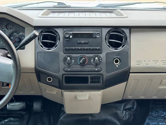 2008 Ford F-350 Super Duty XL 4dr Crew Cab LB DRW RWD | Houston, TX | Houston Auto Credit 2008 Ford F-350 Super Duty XL 4dr Crew Cab LB DRW RWD | Houston, TX | Houston Auto Credit