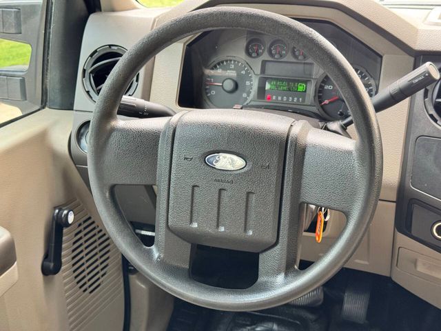2008 Ford F-350 Super Duty XL 4dr Crew Cab LB DRW RWD | Houston, TX | Houston Auto Credit