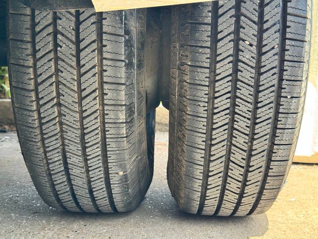 2008 Ford F-350 Super Duty XL 4dr Crew Cab LB DRW RWD | Houston, TX | Houston Auto Credit 2008 Ford F-350 Super Duty XL 4dr Crew Cab LB DRW RWD | Houston, TX | Houston Auto Credit