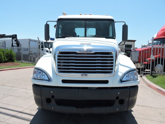 2008 Freightliner Columbia  Daycab