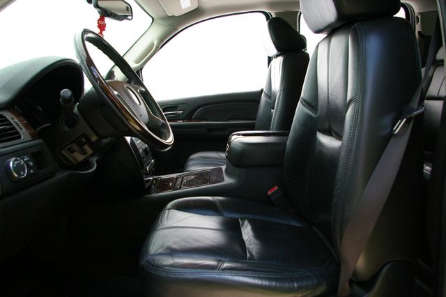 2008 GMC Sierra Denali Pickup 4D 5 3/4 ft