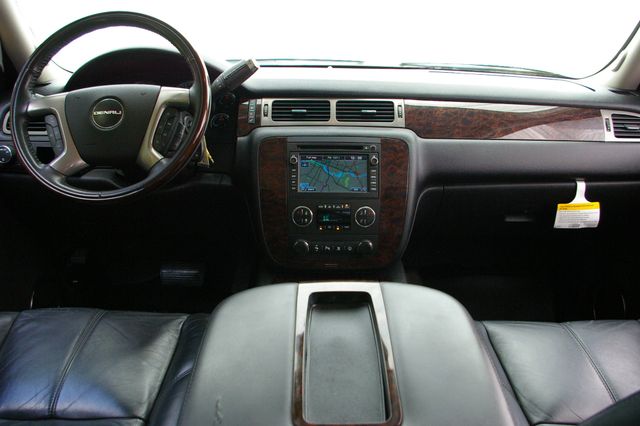 2008 GMC Sierra Denali Pickup 4D 5 3/4 ft