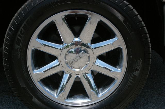 2008 GMC Sierra Denali Pickup 4D 5 3/4 ft