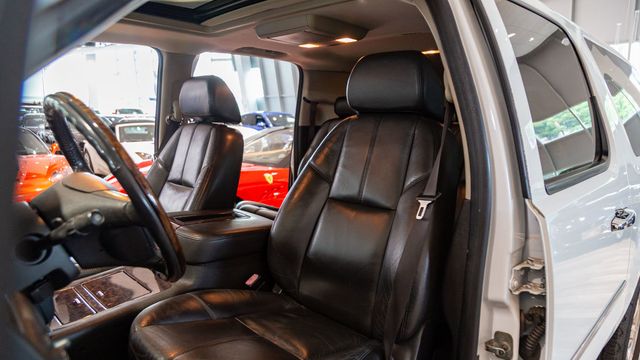 2008 GMC Yukon XL 4WD 3rd row Denali