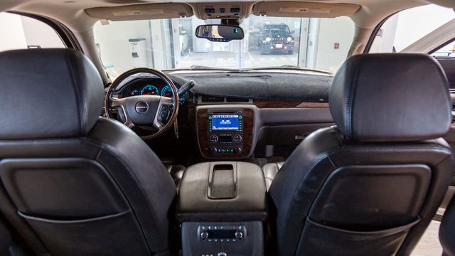 2008 GMC Yukon XL 4WD 3rd row Denali