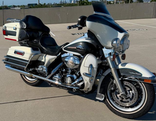 2008 Harley-Davidson Electra Glide Ultra Classic | Dania Beach, Florida | Top Gear Inc. 2008 Harley-Davidson Electra Glide Ultra Classic | Dania Beach, Florida | Top Gear Inc.
