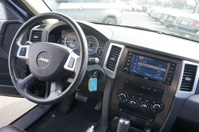 2008 Jeep Grand Cherokee SRT-8