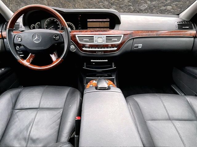 2008 Mercedes-Benz S-Class S 550 4MATIC