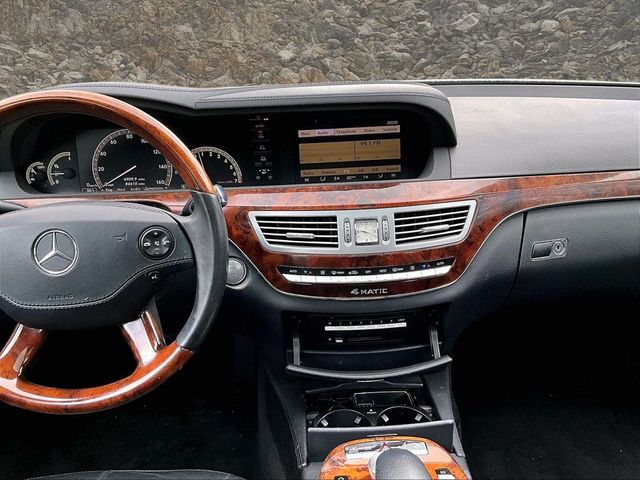 2008 Mercedes-Benz S-Class S 550 4MATIC