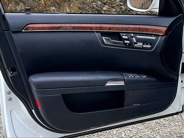2008 Mercedes-Benz S-Class S 550 4MATIC