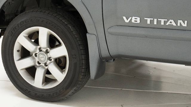 2008 Nissan Titan LE FFV 4x4 Crew Cab Short Bed 4dr (2008.5) | Houston, TX | Houston Auto Credit 2008 Nissan Titan LE FFV 4x4 Crew Cab Short Bed 4dr (2008.5) | Houston, TX | Houston Auto Credit