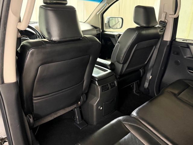 2008 Nissan Titan LE FFV 4x4 Crew Cab Short Bed 4dr (2008.5) | Houston, TX | Houston Auto Credit 2008 Nissan Titan LE FFV 4x4 Crew Cab Short Bed 4dr (2008.5) | Houston, TX | Houston Auto Credit
