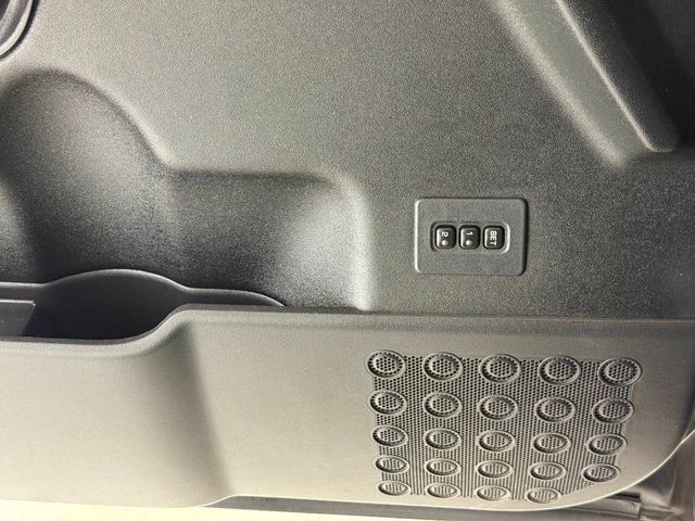 2008 Nissan Titan LE FFV 4x4 Crew Cab Short Bed 4dr (2008.5) | Houston, TX | Houston Auto Credit 2008 Nissan Titan LE FFV 4x4 Crew Cab Short Bed 4dr (2008.5) | Houston, TX | Houston Auto Credit