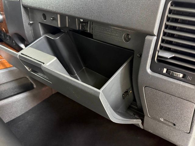 2008 Nissan Titan LE FFV 4x4 Crew Cab Short Bed 4dr (2008.5) | Houston, TX | Houston Auto Credit 2008 Nissan Titan LE FFV 4x4 Crew Cab Short Bed 4dr (2008.5) | Houston, TX | Houston Auto Credit