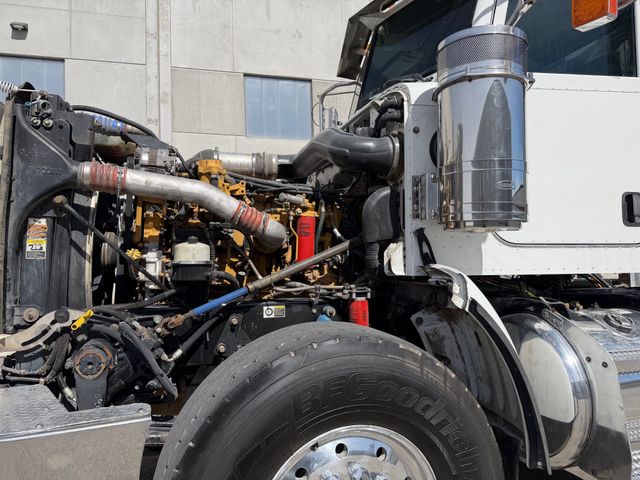 2008 Peterbilt 367 Day Cab