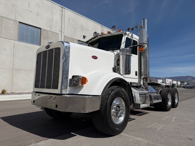2008 Peterbilt 367 Day Cab
