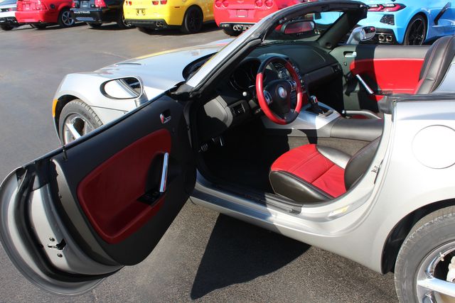 2008 Saturn SKY Red Line | Granite City, Illinois | MasterCars Company Inc. 2008 Saturn SKY Red Line | Granite City, Illinois | MasterCars Company Inc.