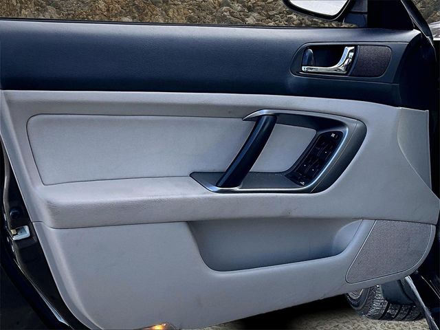 2008 Subaru Outback 2.5i