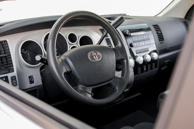 2008 Toyota Tundra SR5 Cruise Control Bed Liner Toolbox Dual Climate 2008 Toyota Tundra SR5 Cruise Control Bed Liner Toolbox Dual Climate