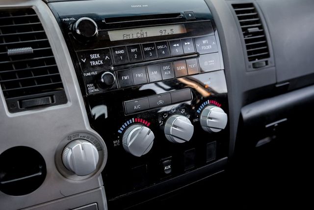 2008 Toyota Tundra SR5 Cruise Control Bed Liner Toolbox Dual Climate 2008 Toyota Tundra SR5 Cruise Control Bed Liner Toolbox Dual Climate