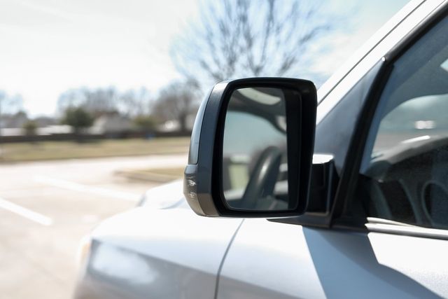 2008 Toyota Tundra SR5 Cruise Control Bed Liner Toolbox Dual Climate 2008 Toyota Tundra SR5 Cruise Control Bed Liner Toolbox Dual Climate