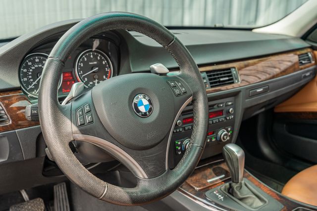 2009 BMW 3 Series 335i PREMIUM / SPORT / SADDLE BROWN DAKOTA LEATHER | Austin, TX | Rocky Mountain Truck Stop Austin 2009 BMW 3 Series 335i PREMIUM / SPORT / SADDLE BROWN DAKOTA LEATHER | Austin, TX | Rocky Mountain Truck Stop Austin