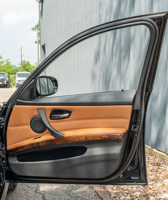 2009 BMW 3 Series 335i PREMIUM / SPORT / SADDLE BROWN DAKOTA LEATHER | Austin, TX | Rocky Mountain Truck Stop Austin 2009 BMW 3 Series 335i PREMIUM / SPORT / SADDLE BROWN DAKOTA LEATHER | Austin, TX | Rocky Mountain Truck Stop Austin