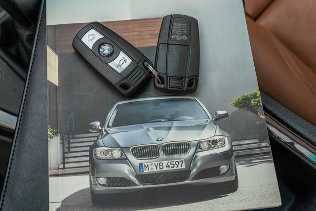 2009 BMW 3 Series 335i PREMIUM / SPORT / SADDLE BROWN DAKOTA LEATHER | Austin, TX | Rocky Mountain Truck Stop Austin