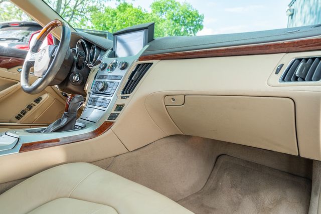 2009 Cadillac CTS PREMIUM / FULLY OPTIONED / ONE OWNER/ CLEAN CARFAX | Dallas, TX | Rocky Mountain Truck Stop Dallas 2009 Cadillac CTS PREMIUM / FULLY OPTIONED / ONE OWNER/ CLEAN CARFAX | Dallas, TX | Rocky Mountain Truck Stop Dallas