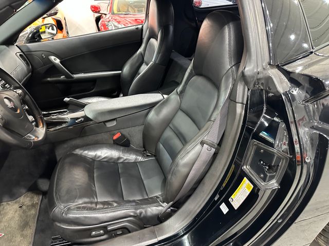 2009 Chevrolet Corvette Coupe 2LT, NPP, Auto, 10 Spoke Chromes, Only 99k | Dallas, Texas | Corvette Warehouse 