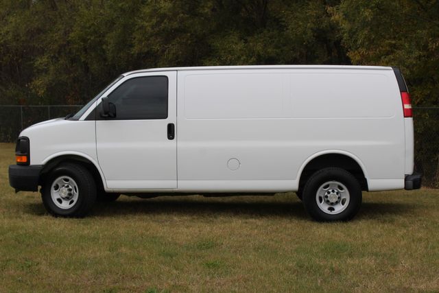 2009 Chevrolet Express RWD 2500 | Roscoe, IL | Autoland Outlets 2009 Chevrolet Express RWD 2500 | Roscoe, IL | Autoland Outlets
