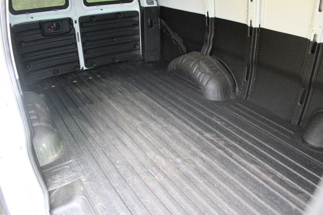 2009 Chevrolet Express RWD 2500 | Roscoe, IL | Autoland Outlets 2009 Chevrolet Express RWD 2500 | Roscoe, IL | Autoland Outlets