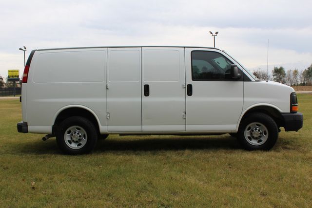 2009 Chevrolet Express RWD 2500 | Roscoe, IL | Autoland Outlets 2009 Chevrolet Express RWD 2500 | Roscoe, IL | Autoland Outlets