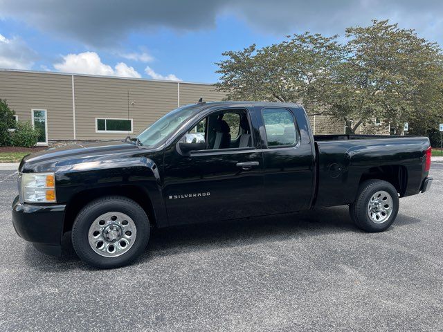 2009 Chevrolet Silverado 1500LS 4DR EXTENDED CAB 2WD Imports and More Inc 2009 Chevrolet Silverado 1500LS 4DR EXTENDED CAB 2WD Imports and More Inc