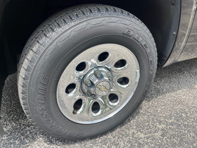 2009 Chevrolet Silverado 1500LS 4DR EXTENDED CAB 2WD Imports and More Inc 2009 Chevrolet Silverado 1500LS 4DR EXTENDED CAB 2WD Imports and More Inc