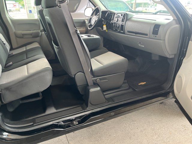 2009 Chevrolet Silverado 1500LS 4DR EXTENDED CAB 2WD Imports and More Inc 2009 Chevrolet Silverado 1500LS 4DR EXTENDED CAB 2WD Imports and More Inc
