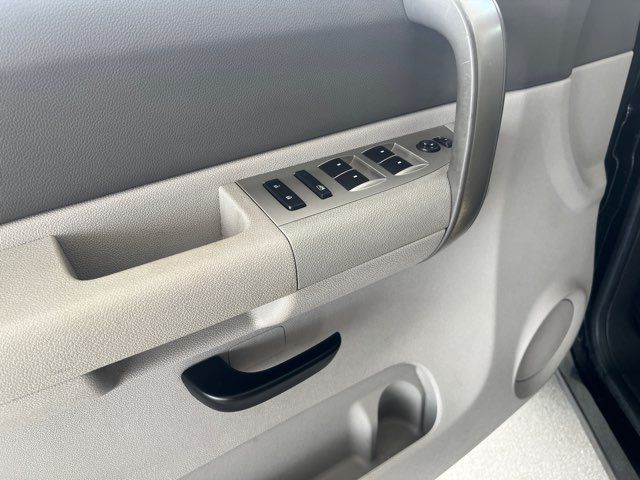 2009 Chevrolet Silverado 1500LS 4DR EXTENDED CAB 2WD Imports and More Inc 2009 Chevrolet Silverado 1500LS 4DR EXTENDED CAB 2WD Imports and More Inc