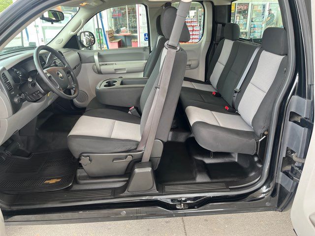 2009 Chevrolet Silverado 1500LS 4DR EXTENDED CAB 2WD Imports and More Inc 2009 Chevrolet Silverado 1500LS 4DR EXTENDED CAB 2WD Imports and More Inc