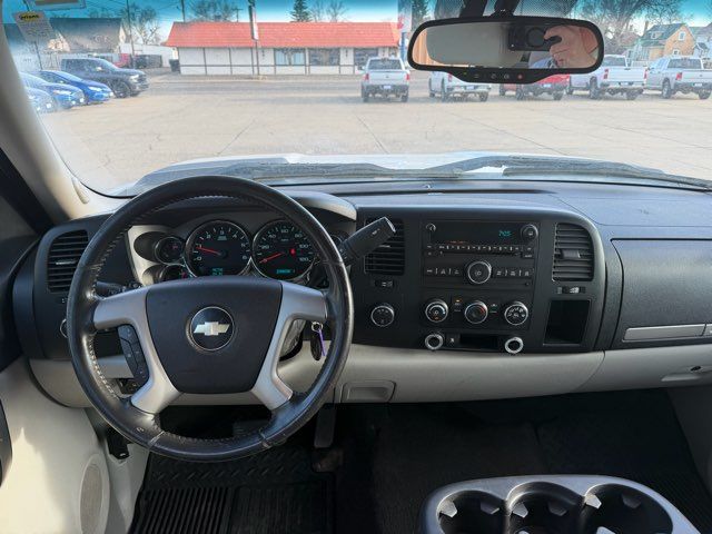 2009 Chevrolet Silverado 2500HD LT | Dickinson, ND | Heiser Motors 2009 Chevrolet Silverado 2500HD LT | Dickinson, ND | Heiser Motors