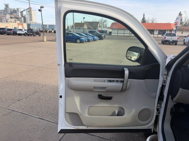 2009 Chevrolet Silverado 2500HD LT | Dickinson, ND | Heiser Motors 2009 Chevrolet Silverado 2500HD LT | Dickinson, ND | Heiser Motors