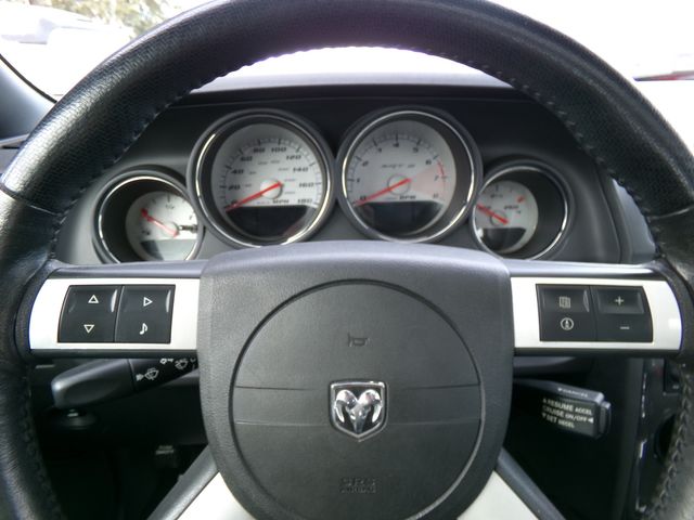 2009 Dodge Challenger SRT8